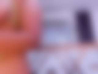 ZafiraHot MILF webcam performer live streaming