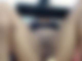 Live cam show with brendagirlbad20 - Bedroom Brown Hair on camgirlchat.live