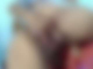 Live cam show with brendagirlbad20 - Bedroom Brown Hair on Camsoda
