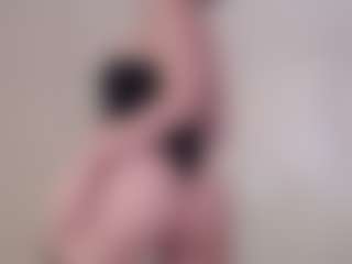 DesireMira's Live Sex Cam Show