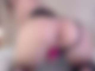 DesireMira's Live Sex Cam Show