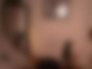 Live cam show with Lady Di - Fingering on Uber Horny