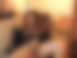 Live cam show with Lady Di - Lovense Petite on Camming Site