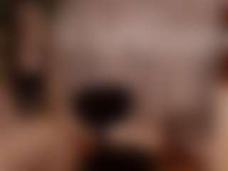 Live cam show with Lady Di - Blonde Hair on Camsoda