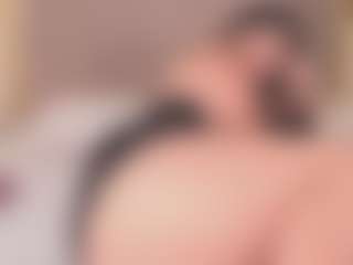 Live cam show with Kismett - College Curvy on Camsoda