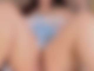 Live cam show with Kismett - College on Camsoda