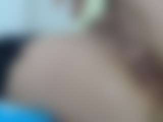 scolealia0's Live Sex Cam Show