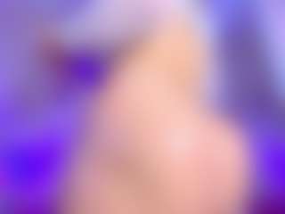 AmaiaHot's Live Sex Cam Show