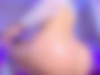 AmaiaHot's Live Sex Cam Show