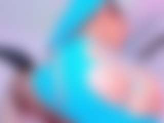 Live cam show with AmaiaHot - Public on madthumbs