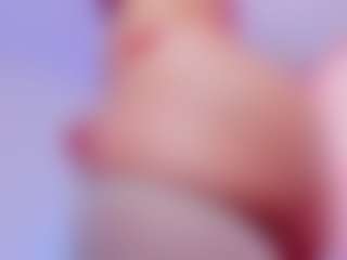 AmaiaHot's Live Sex Cam Show