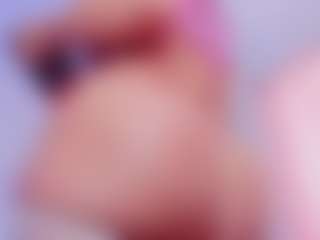 Live cam show with AmaiaHot - Brown Hair Petite on TastyBlacksLive