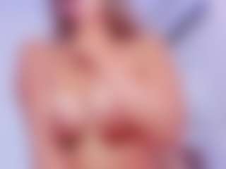 AmaiaHot's Live Sex Cam Show