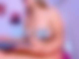 AmaiaHot's Live Sex Cam Show