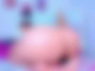 Live cam show with AmaiaHot - Spank Brown Hair on CamwithHer
