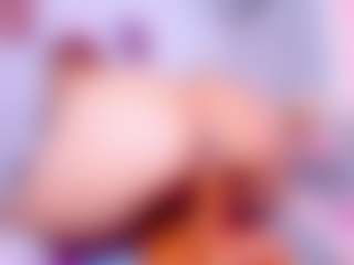 Live cam show with AmaiaHot - Fingers on Gym Cam Girls