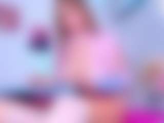 Live cam show with AmaiaHot - Shaved Pussy on Fling VIP Chat