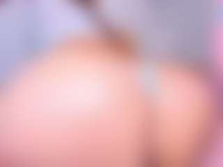Show live cam dengan AmaiaHot - Athletic Public di Camsoda