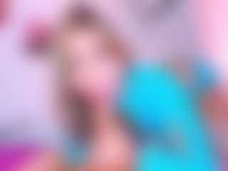 Live cam show with AmaiaHot - Public on Mixed Magazine Live