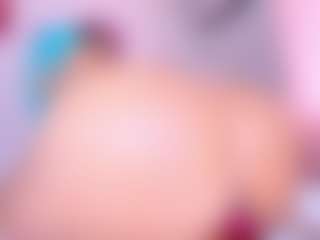 Live cam show with AmaiaHot - Shaved on madthumbs