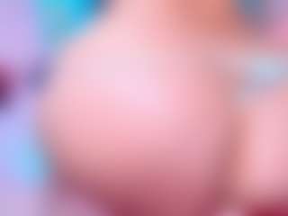 Live cam show with AmaiaHot - Brown Hair on StripNow