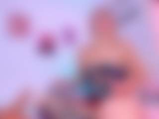 AmaiaHot's Live Sex Cam Show