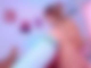Live cam show with AmaiaHot - Camel Toe on madthumbs