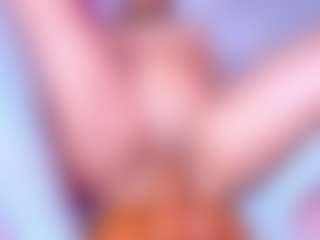 Live cam show with AmaiaHot - Ass Bouncing on Free Soda