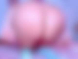 Live cam show with AmaiaHot - Small Tits on livesuperchat.net