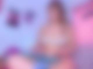 AmaiaHot's Live Sex Cam Show