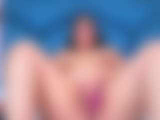 EmiilyStone's Live Sex Cam Show