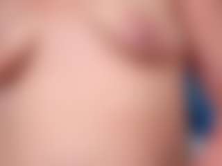 Live cam show with EmiilyStone - Green Eyes on Camsoda