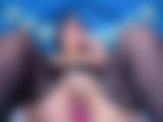 Live cam show with EmiilyStone - Living Room on Dare Cams