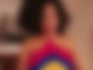 Live cam show with Hillary-queen - Black on SpankPalCams