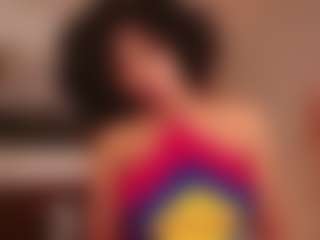 Live cam show with Hillary-queen - Bedroom on xxxlivecams.org