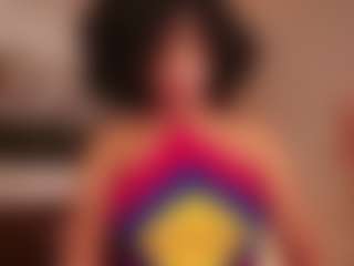 Live cam show with Hillary-queen - Bedroom on Mixed Magazine Live