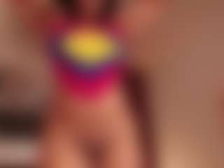 Live cam show with Hillary-queen - Ass Bouncing on Gym Cam Girls