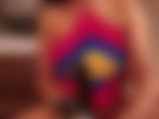 Live cam show with Hillary-queen - Ebony on CamwithHer