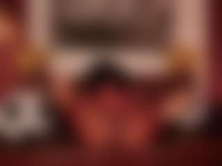 Live cam show with Hillary-queen - Living Room on Mixed Magazine Live