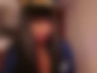 Live cam show with Hillary-queen - Bedroom on xxxlivecams.org