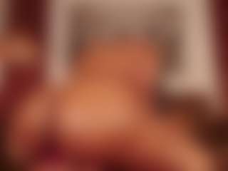 Live cam show with Hillary-queen - Young Adult on https://playwithruby.com