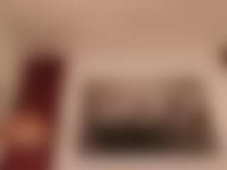 Live cam show with Hillary-queen - Black Young Adult on makecum.org