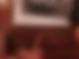 Live cam show with Hillary-queen - Athletic Young Adult on AdultVida.com