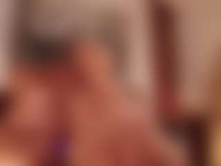 Hillary-queen's Live Sex Cam Show