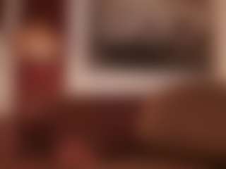 Live cam show with Hillary-queen - Athletic Public on Dolls Live
