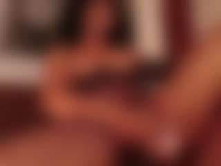 Live cam show with Hillary-queen - Ass Bouncing on Uber Horny