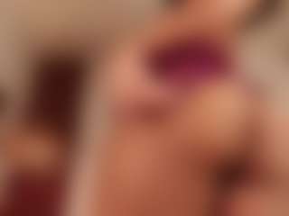 Live cam show with Hillary-queen - Ass Clapping on Camsoda