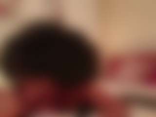 Live cam show with Hillary-queen - Ebony Teen (18+) on AdultVida.com