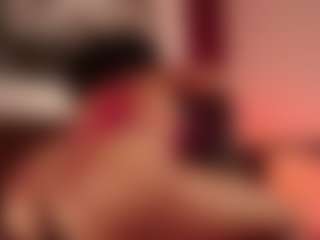 Live cam show with Hillary-queen - Smoking on Uber Horny