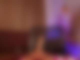 Live cam show with Hillary-queen - Athletic Lush on sexylive.show